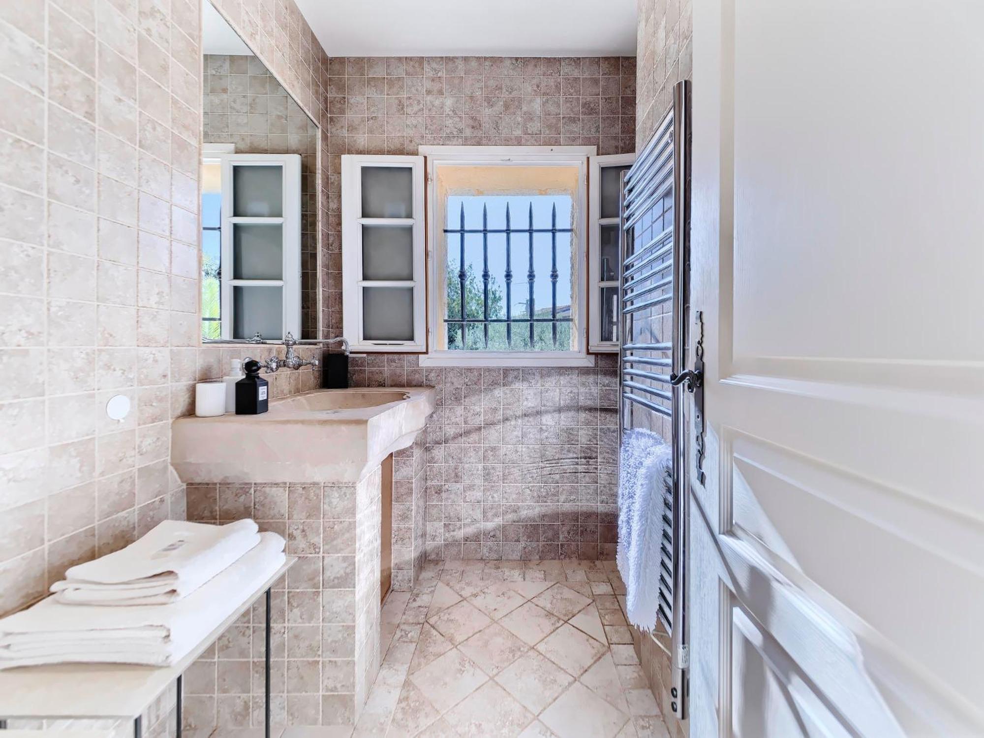 Villa Bastide D'architecte En Pierre