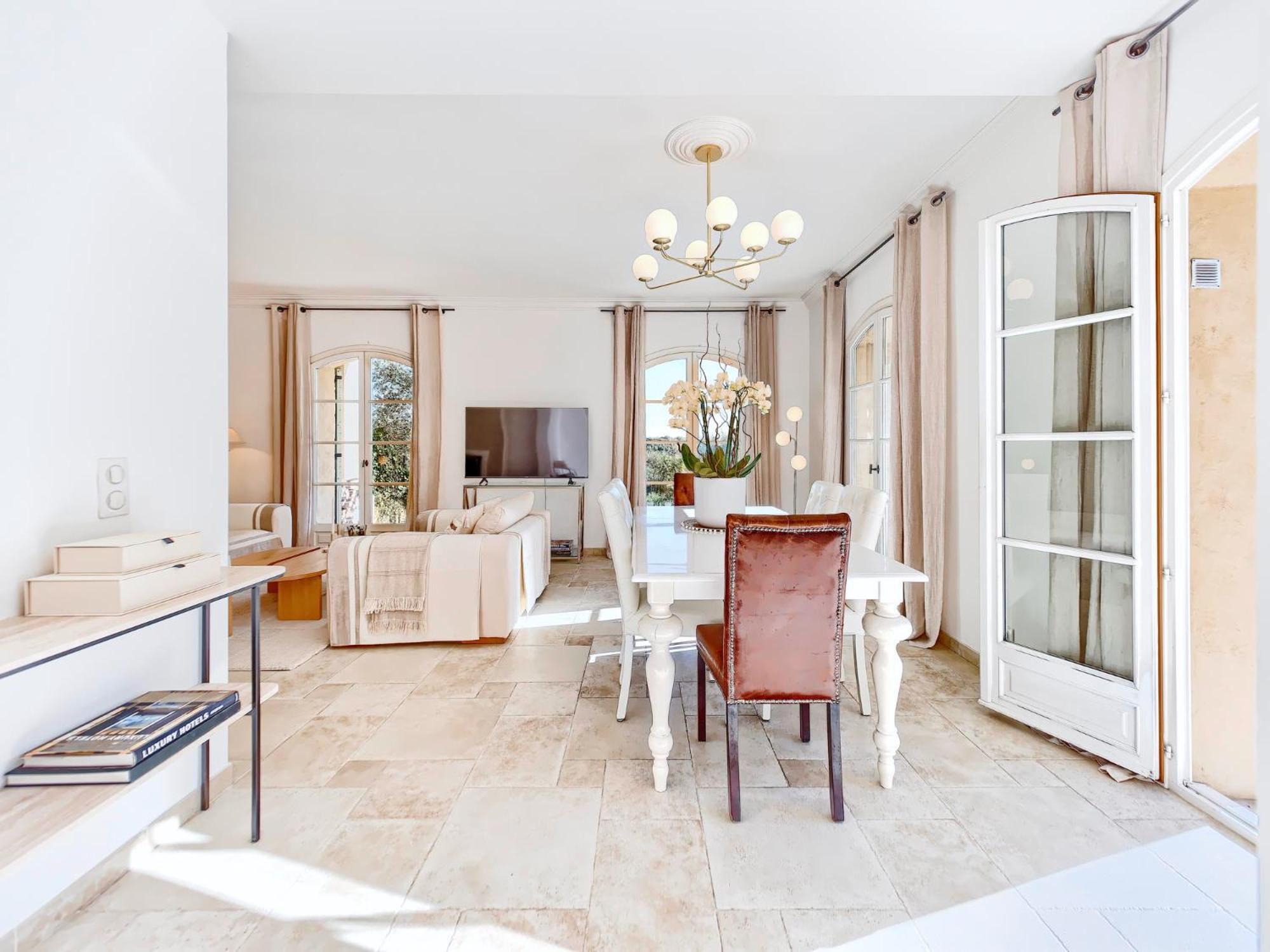 Bastide D'architecte En Pierre Cagnes-sur-Mer